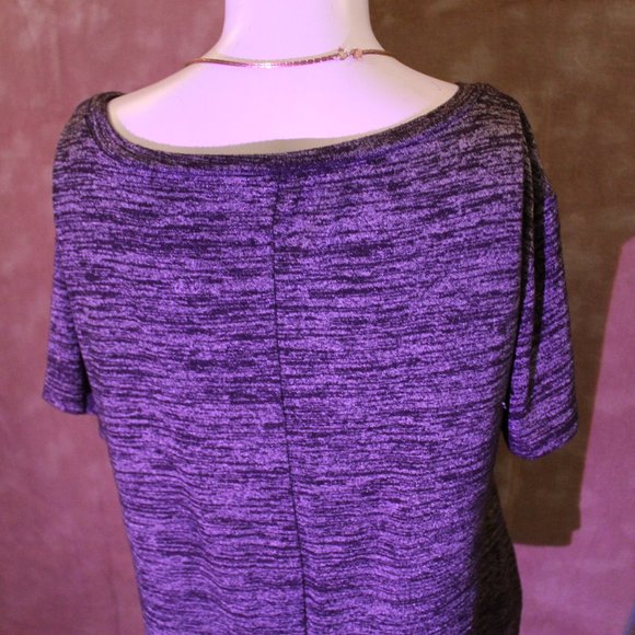 Soft & Sexy Daisy Tee - Picture 3 of 4